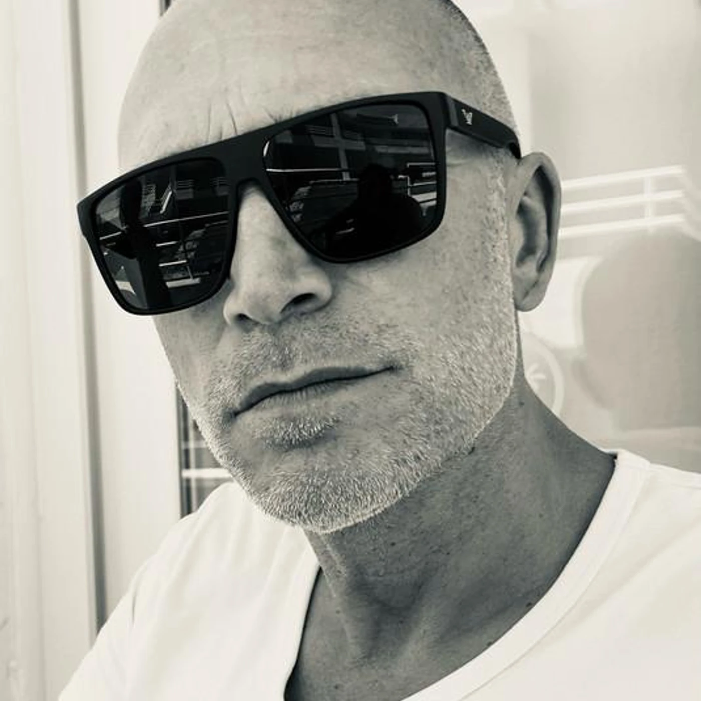 DJ Dean Brand Page