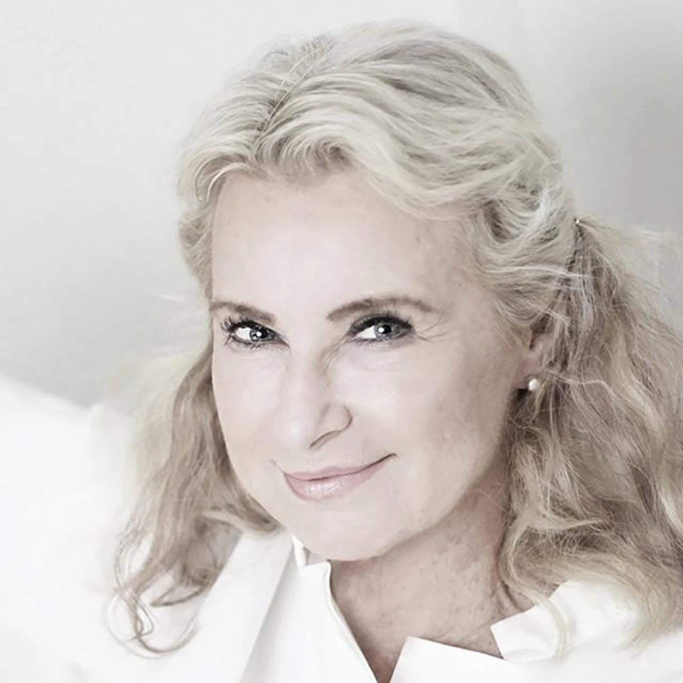 Elisabeth Melander Brand Page
