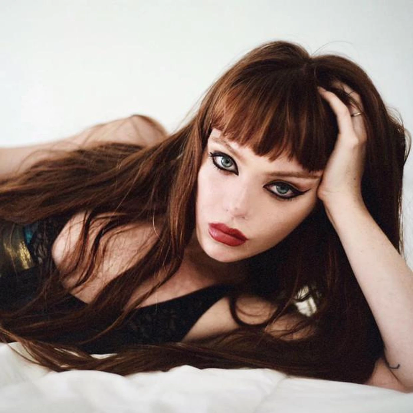 Emma Dewing Brand Page