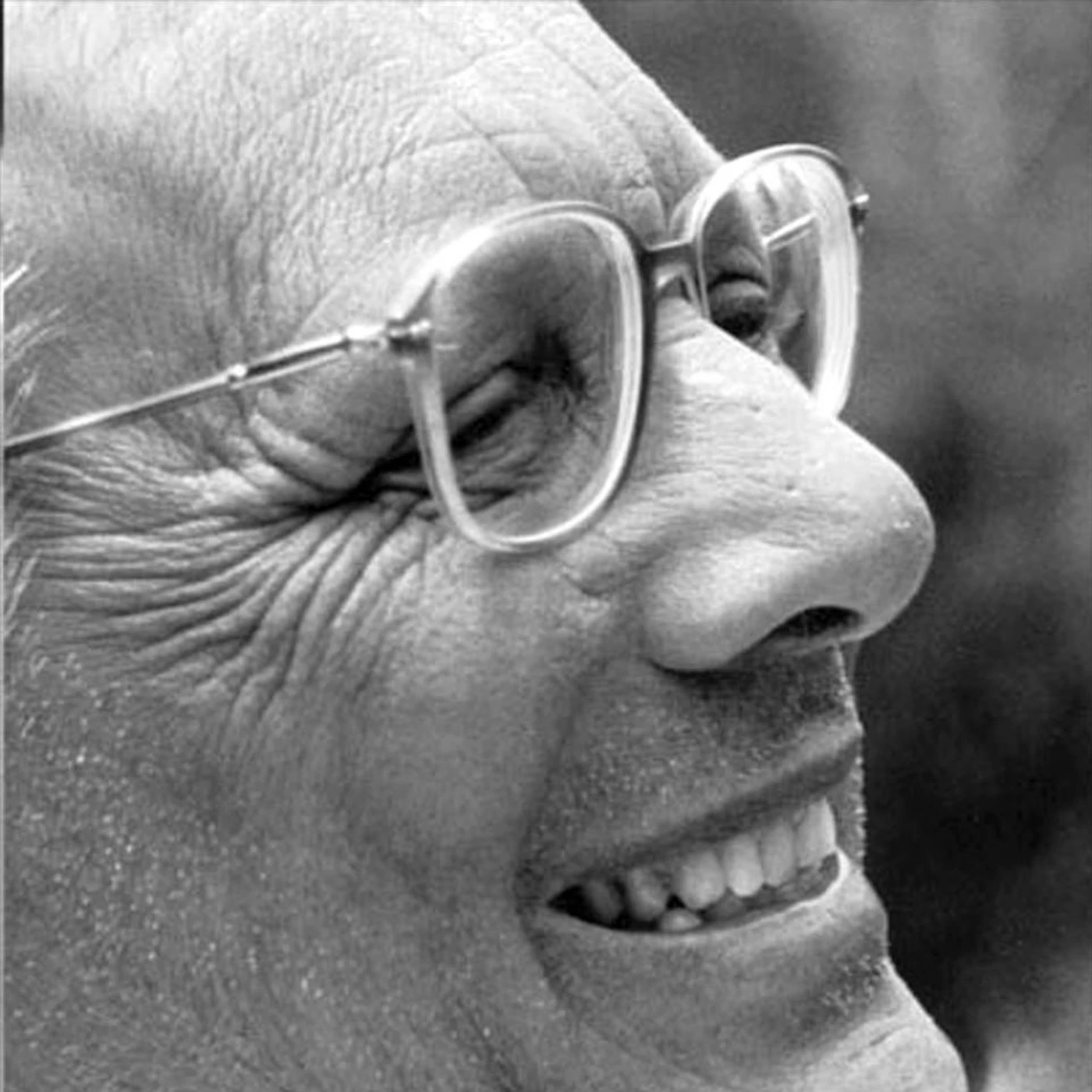 Enzo Jannacci Brand Page