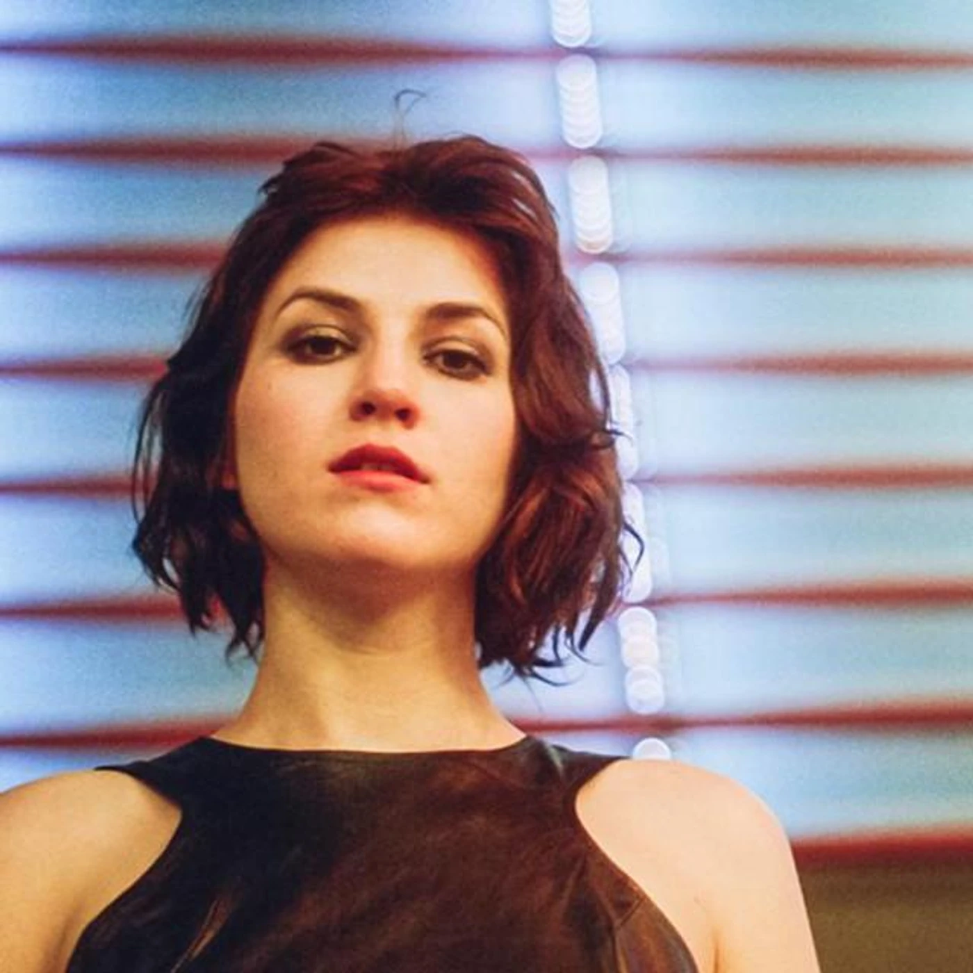 Estrons Brand Page