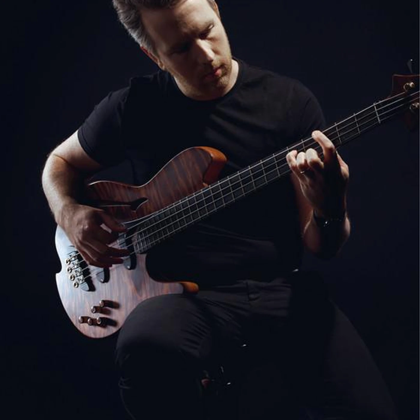 Félix Zurstrassen Brand Page