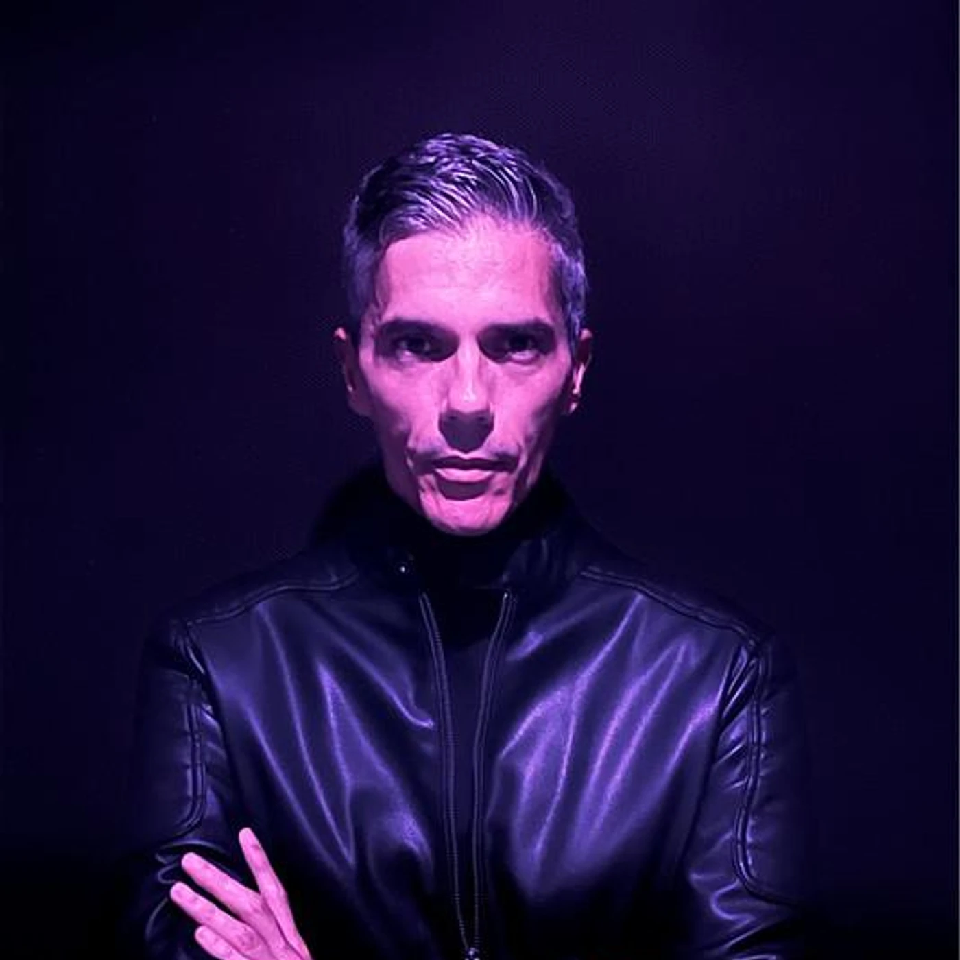 Ilya Santana Brand Page