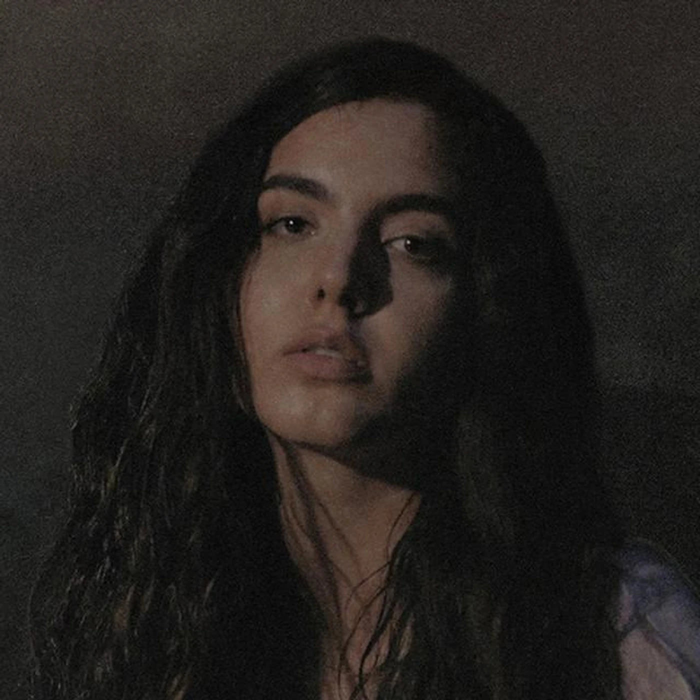 Júlia Colom Brand Page