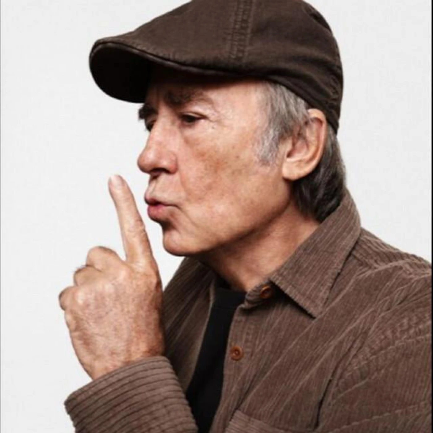 Joan Manuel Serrat Brand Page