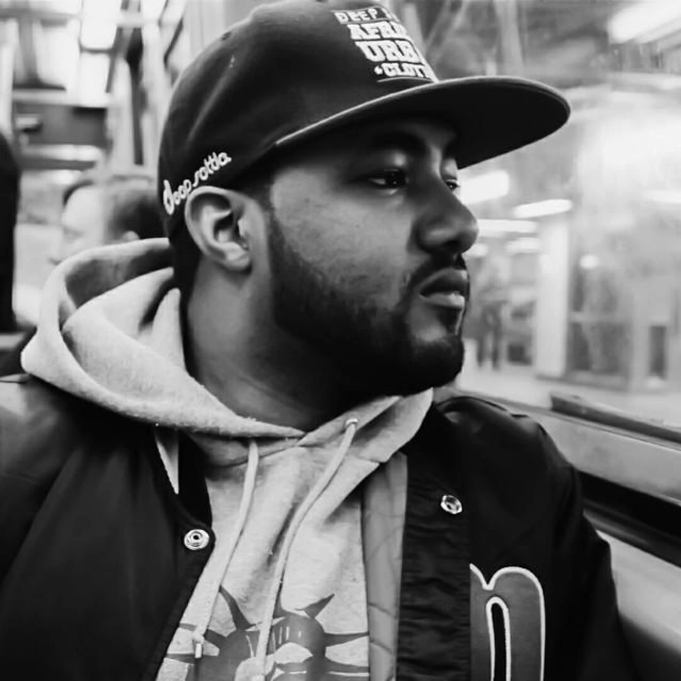 Lyriciss Brand Page