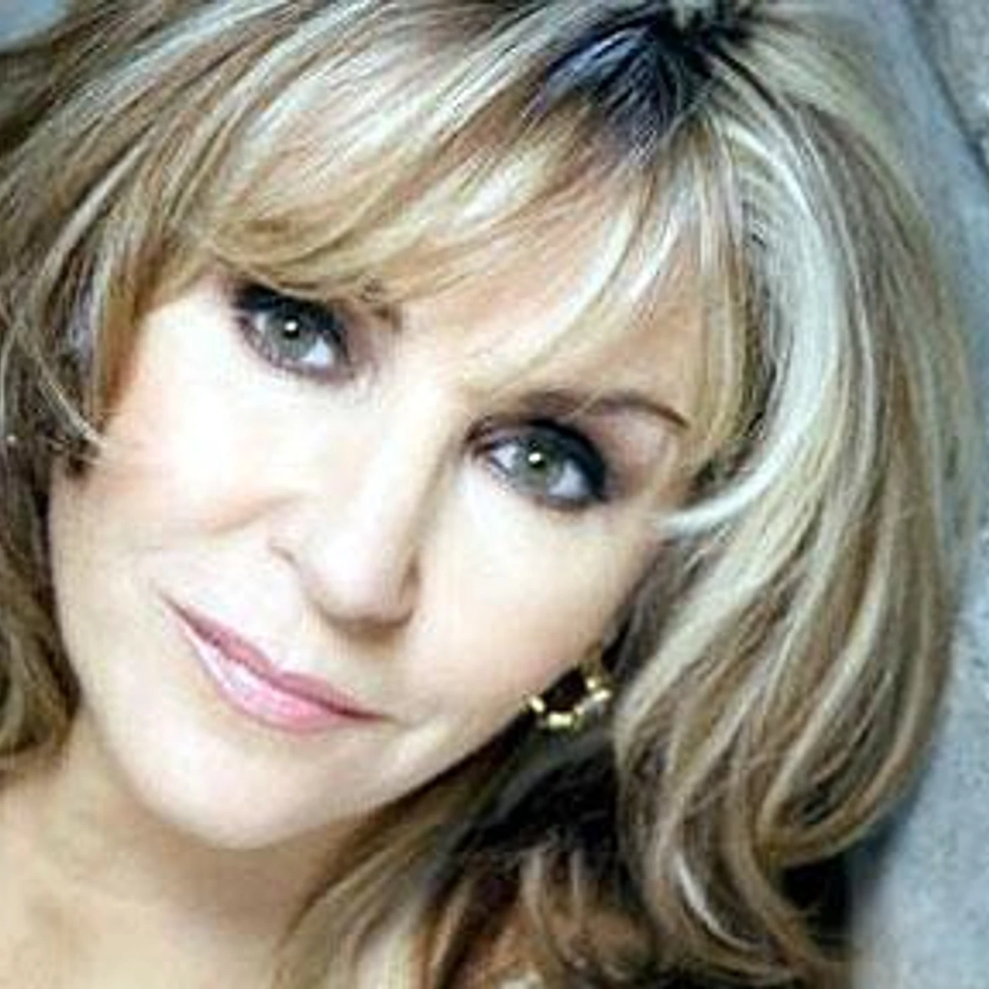 Lesley Garrett Brand Page