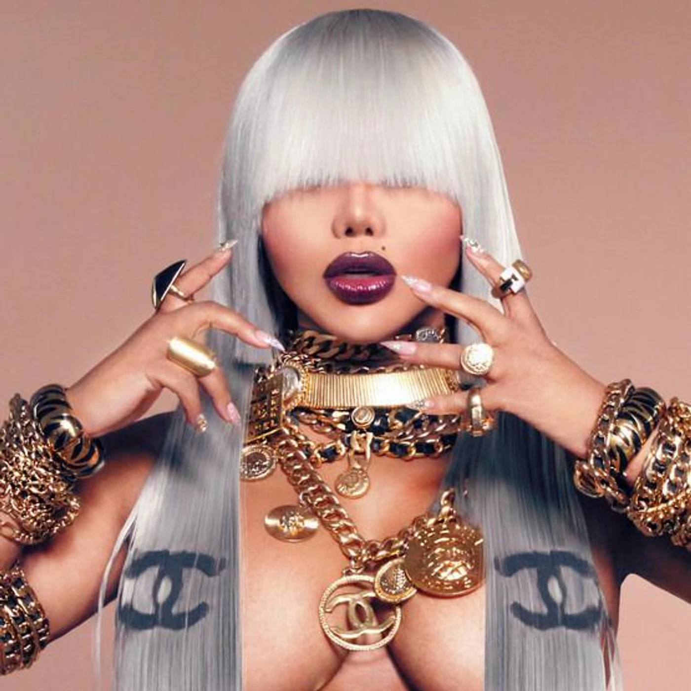 Lil' Kim Brand Page