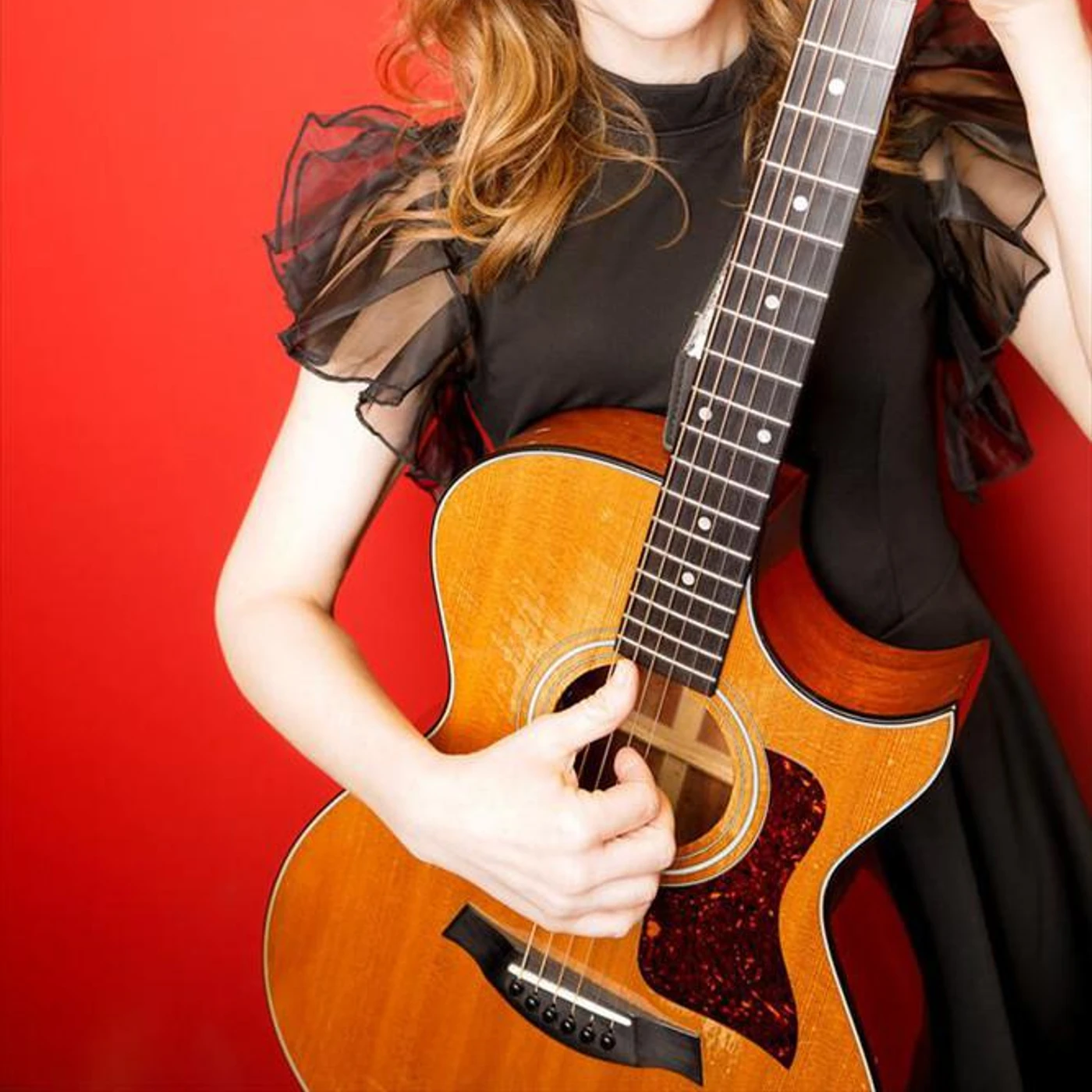 Lisa Loeb Brand Page