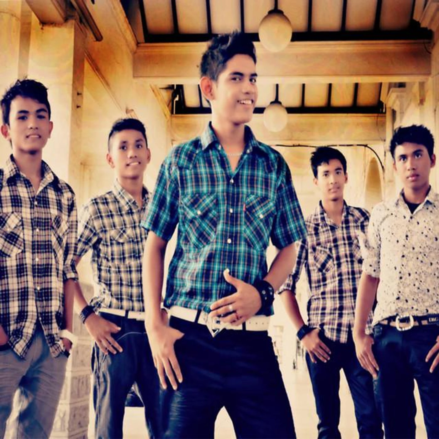 Qalam Band Brand Page