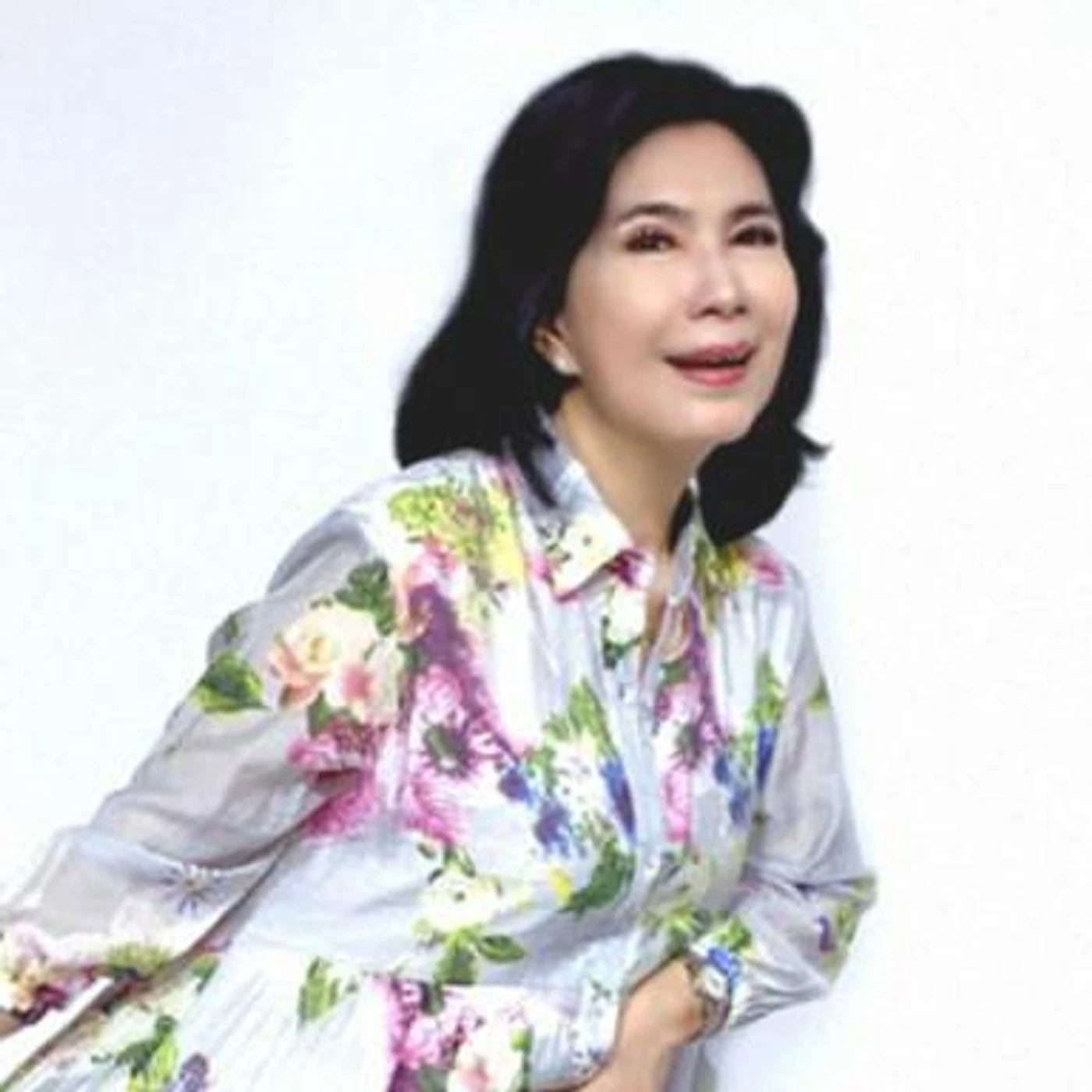Rafika Duri Brand Page