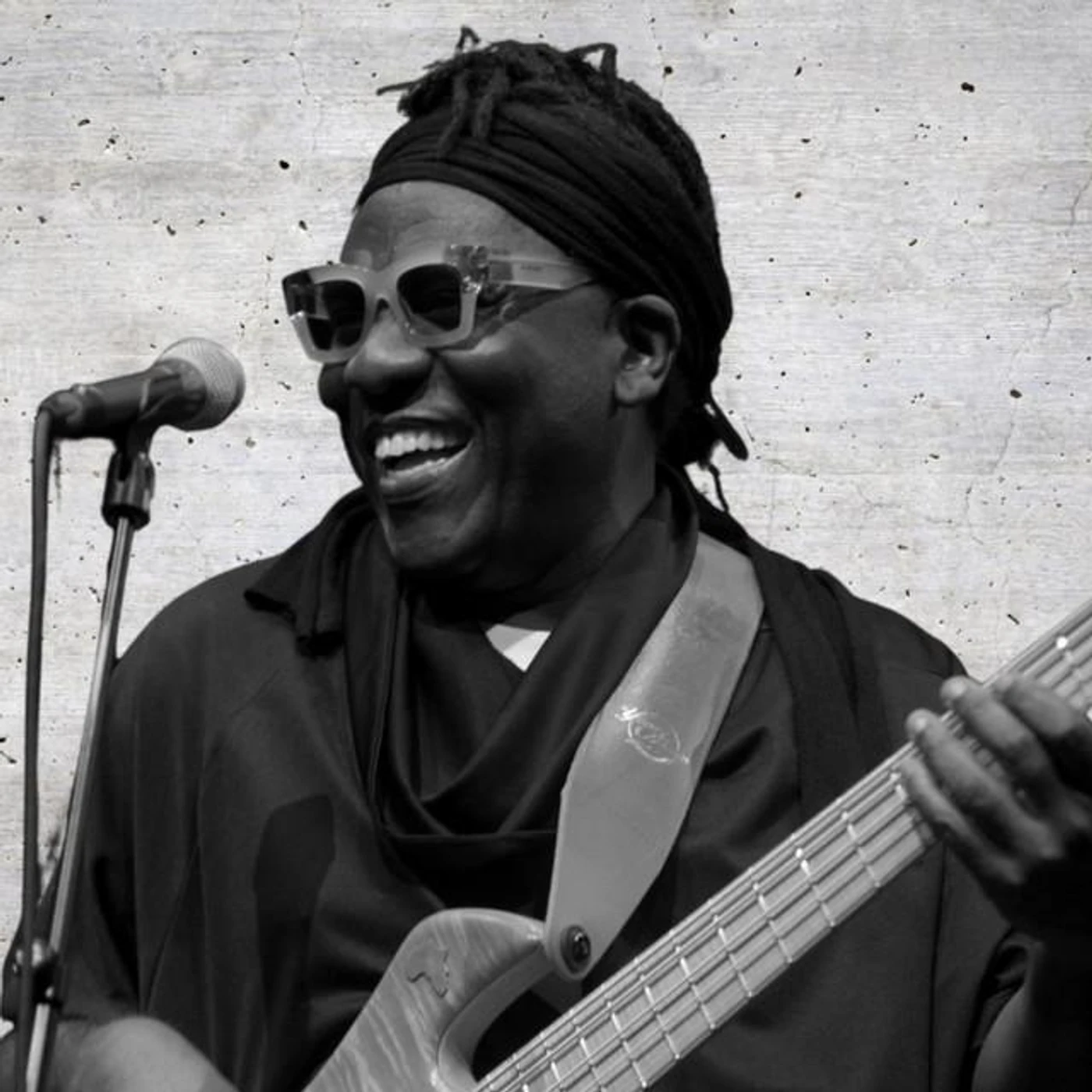 Richard Bona Brand Page