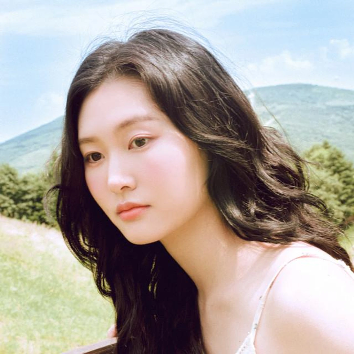 Shin Ji Hoon Brand Page