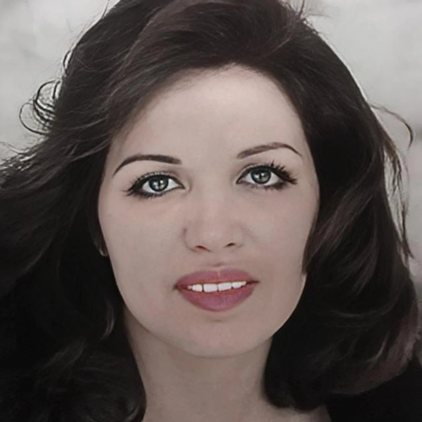 Simin Ghanem Brand Page