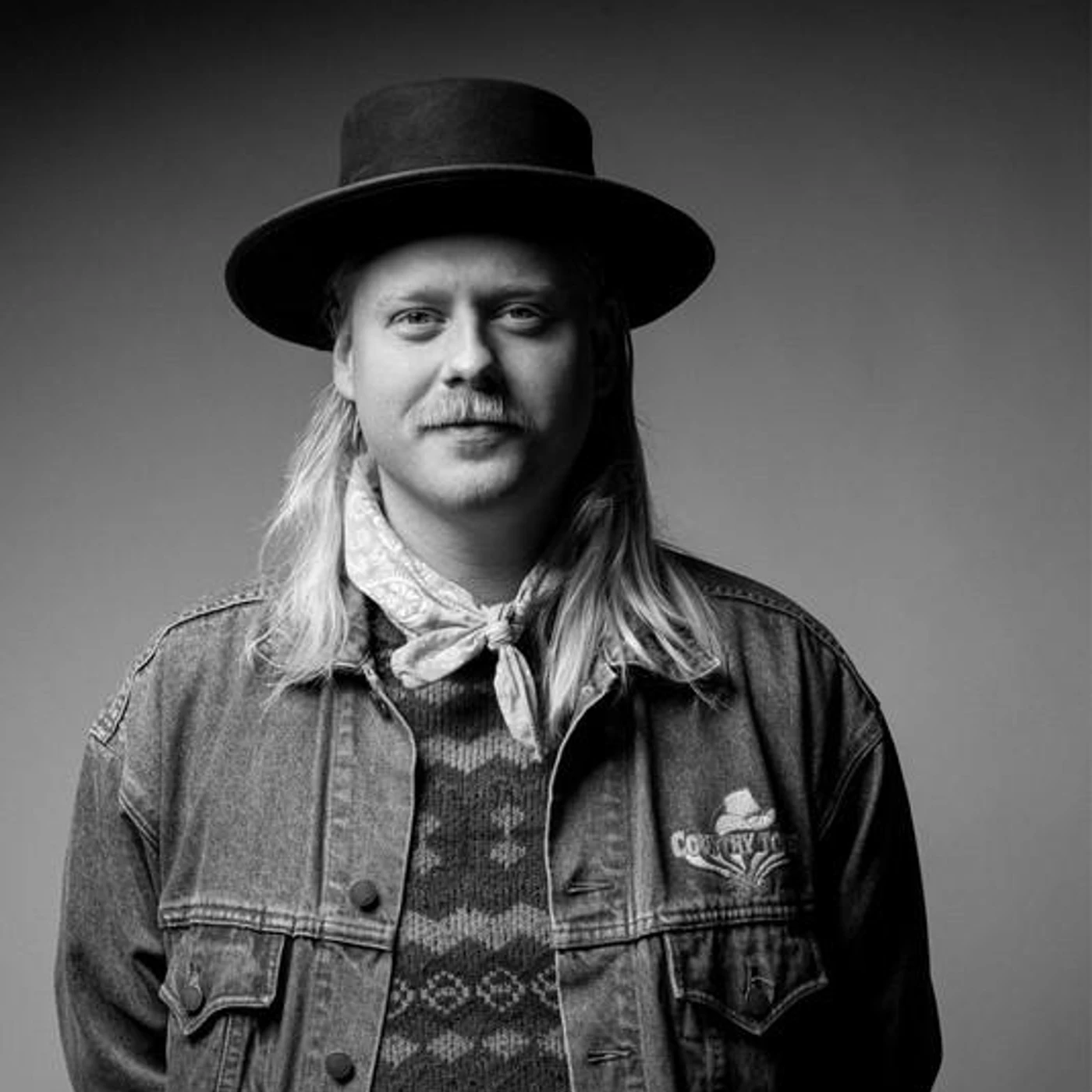 Tómas Jónsson Brand Page