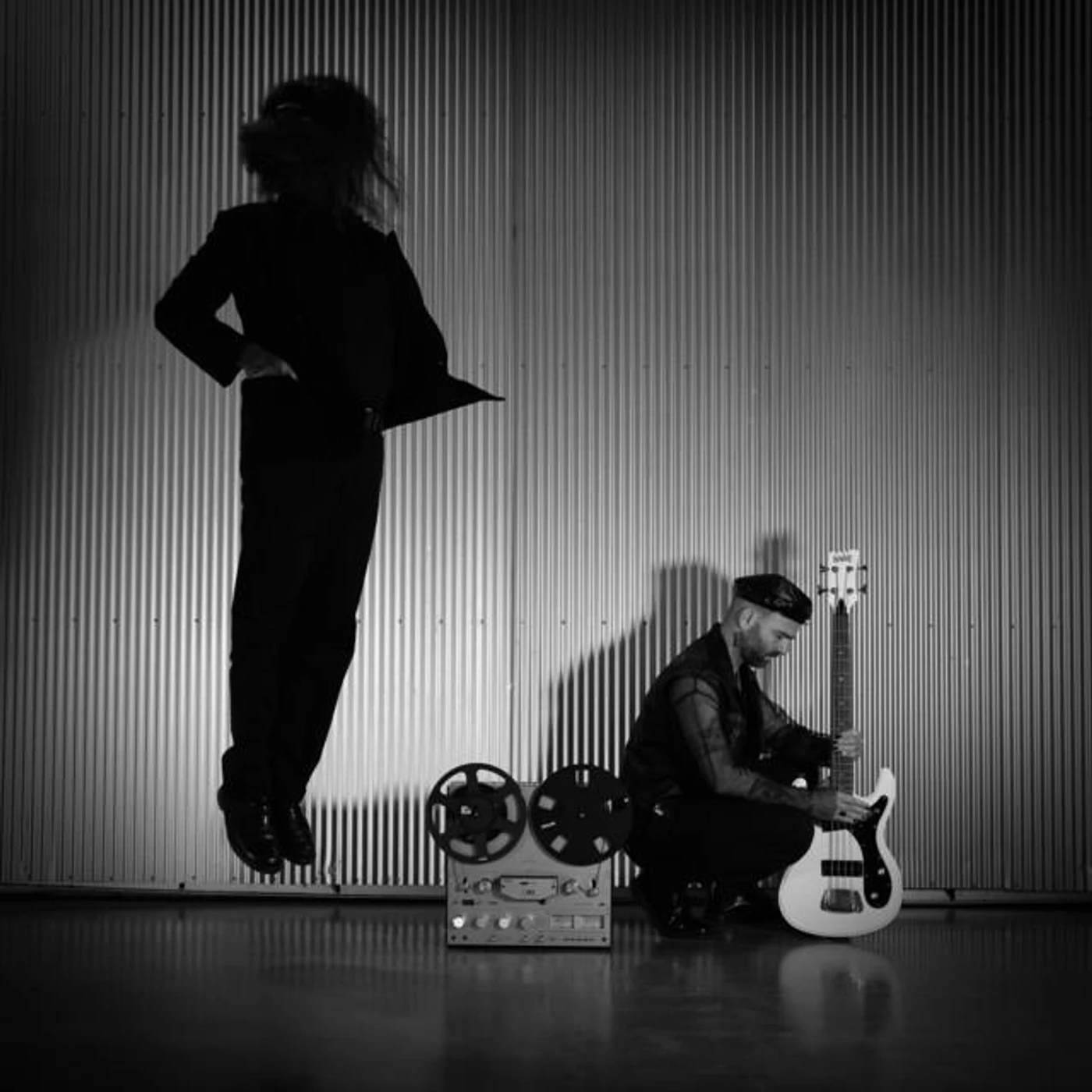 Twin Noir Brand Page