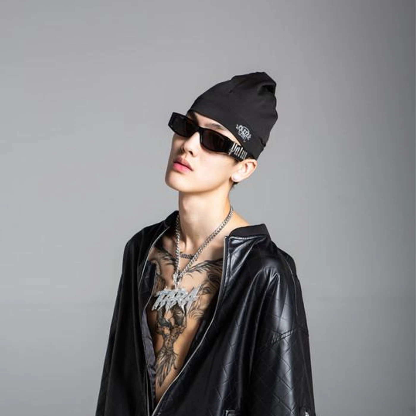 Taratiwat Brand Page