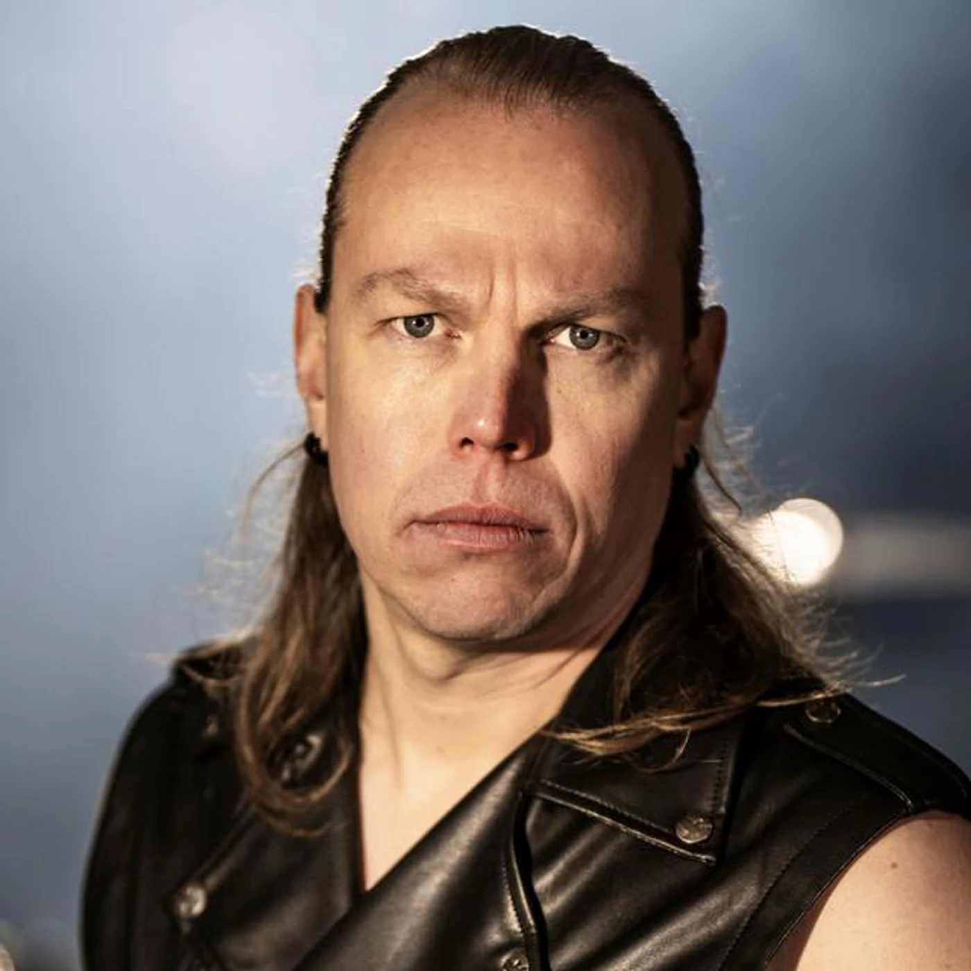 V. Rantanen ja Teräksen varjo