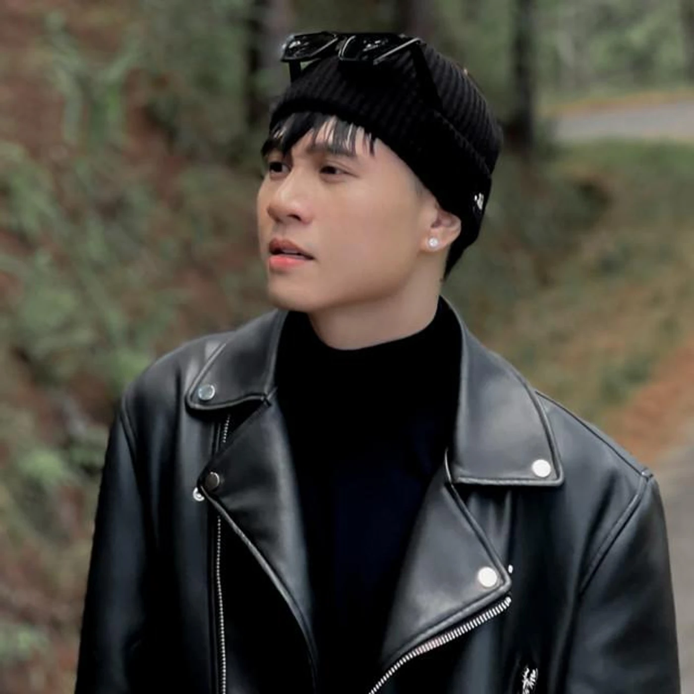 Vương Anh Tú Brand Page