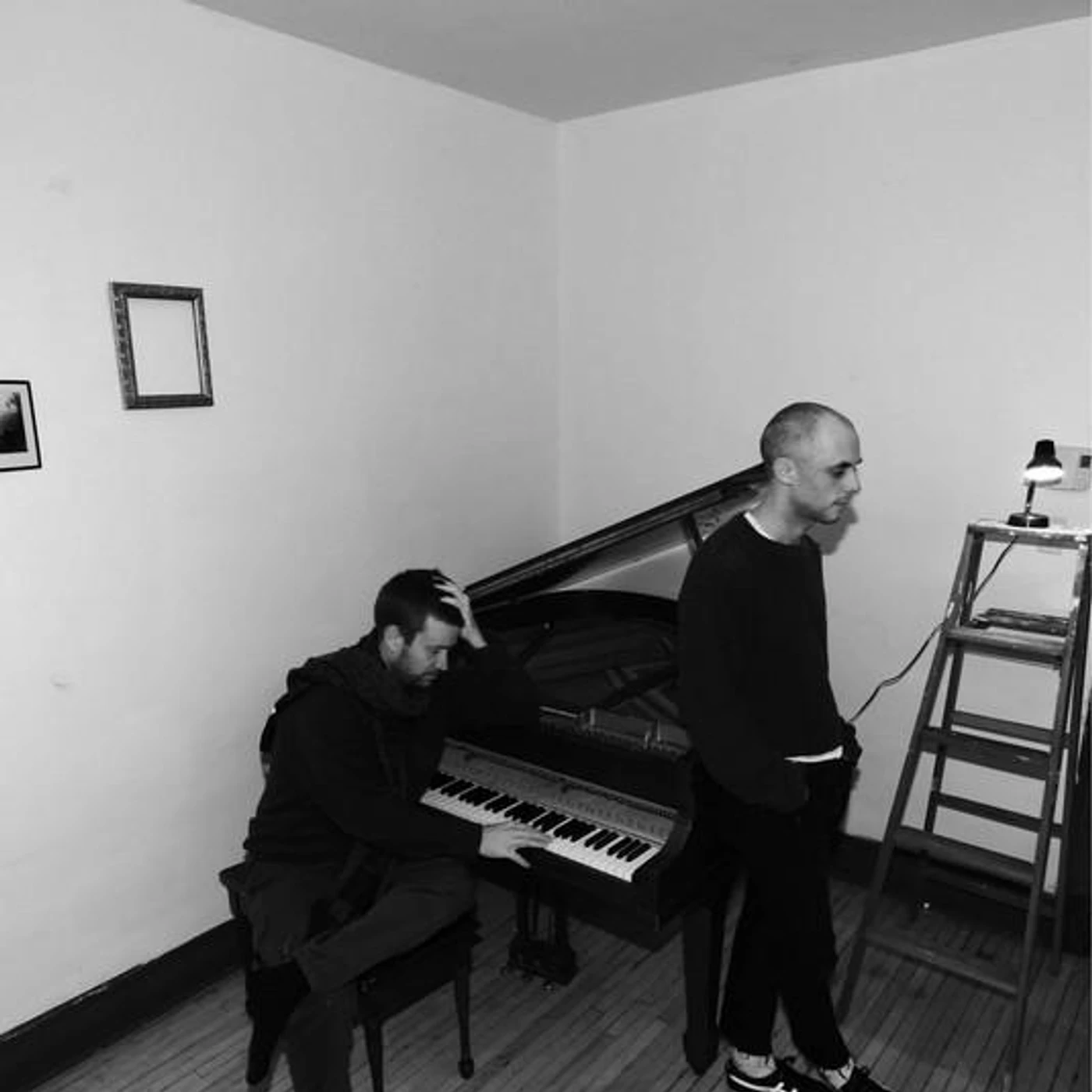 Vesuvio Solo Brand Page