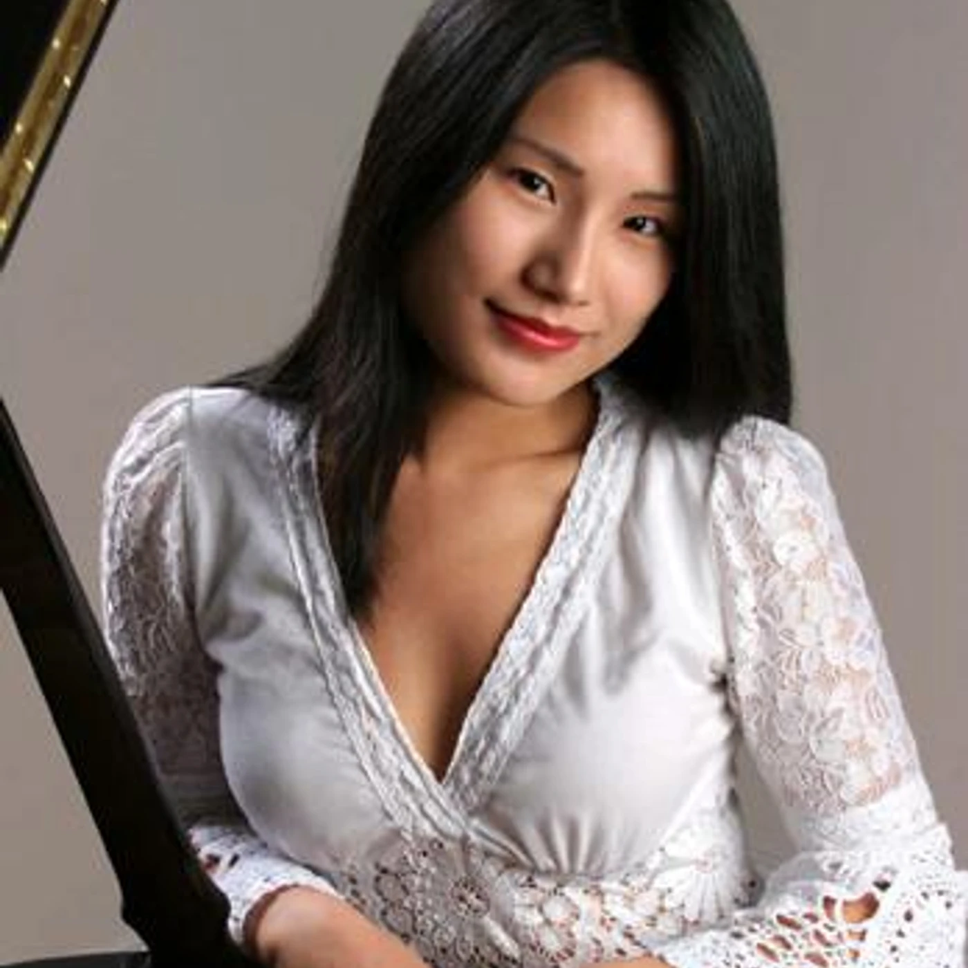 Xiayin Wang Brand Page
