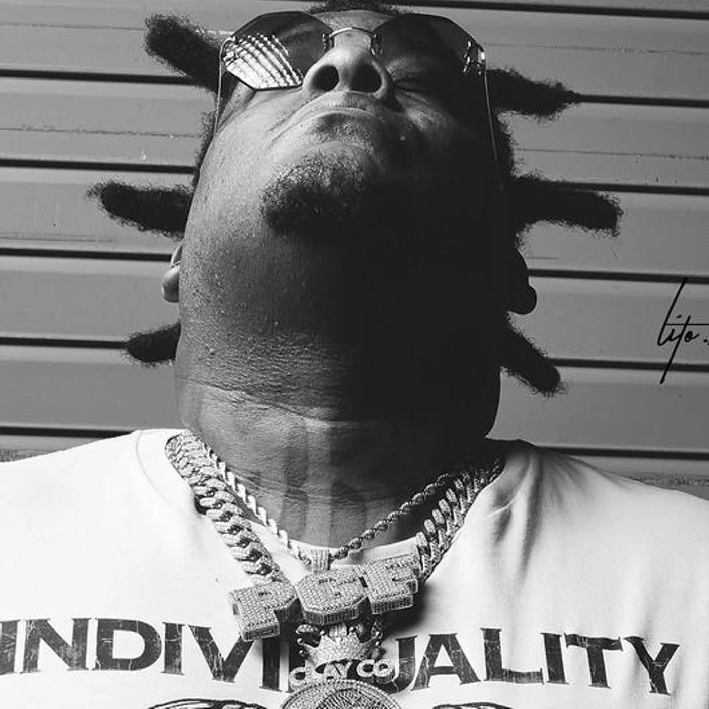 Derez De’Shon Brand Page