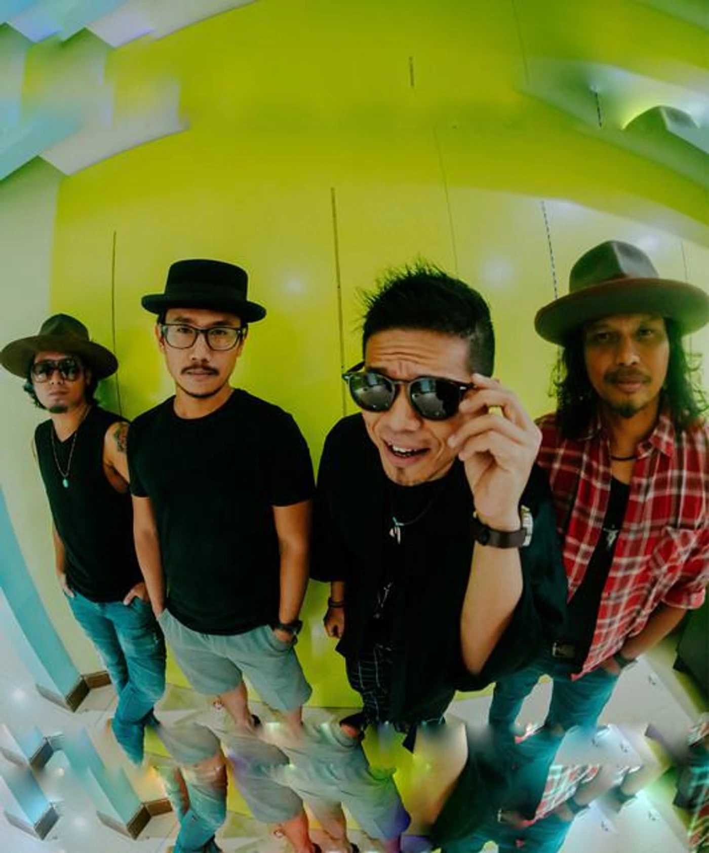 Baim and Gugun Blues Shelter