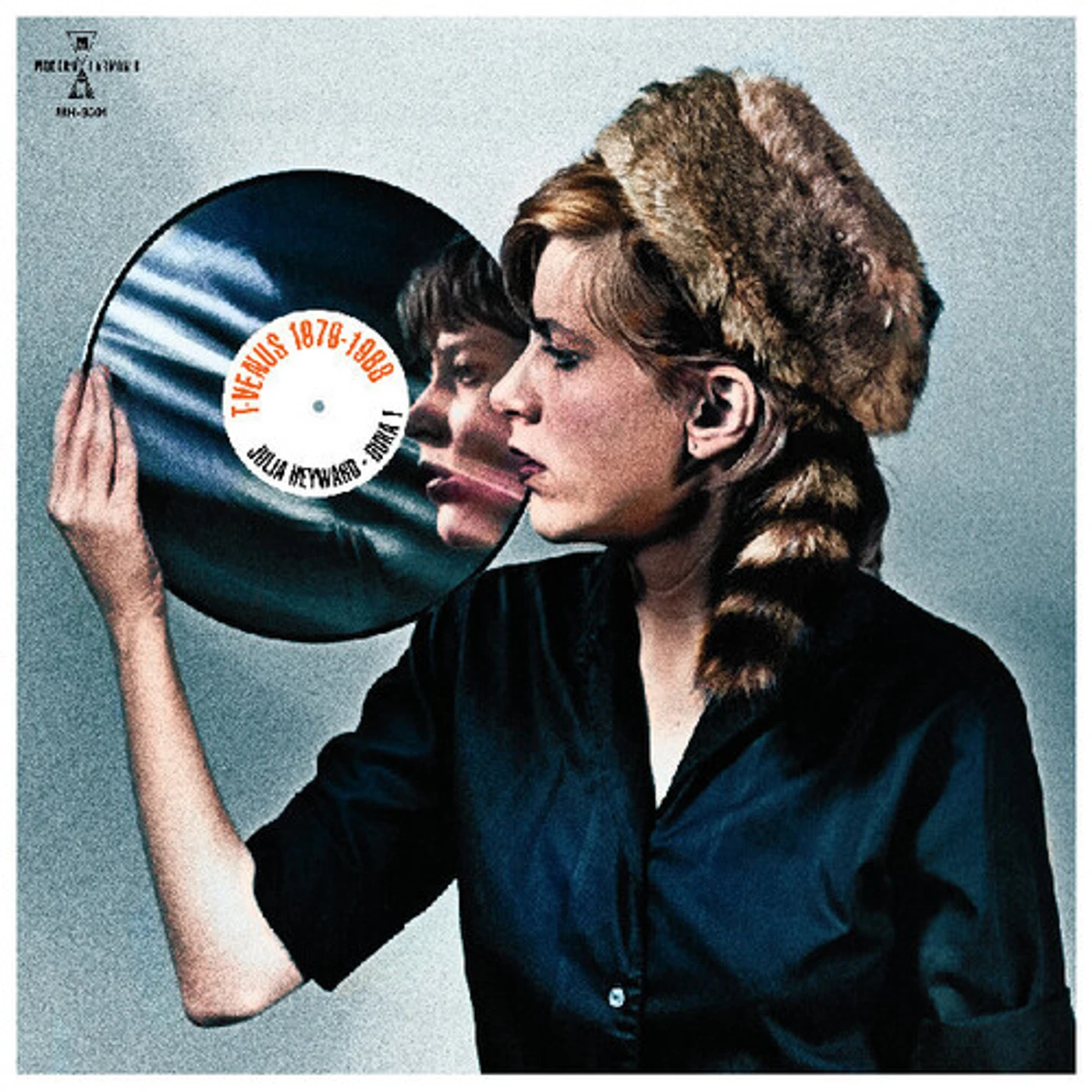 Julia Heyward & T-Venus