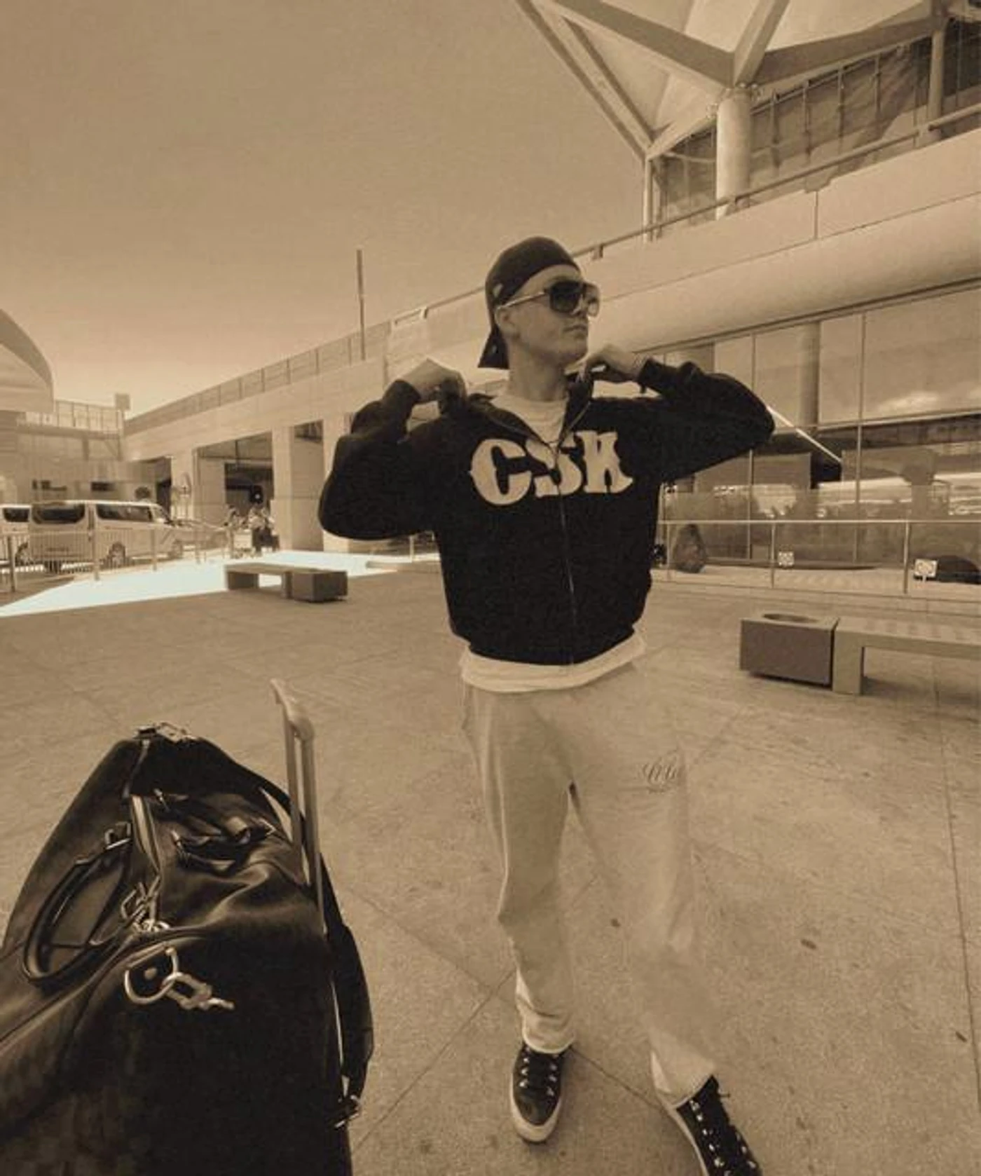 DJ VLADI
