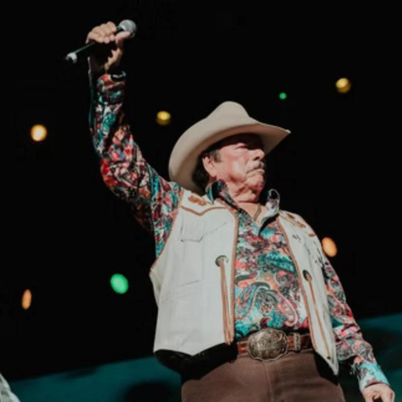 Lalo Mora